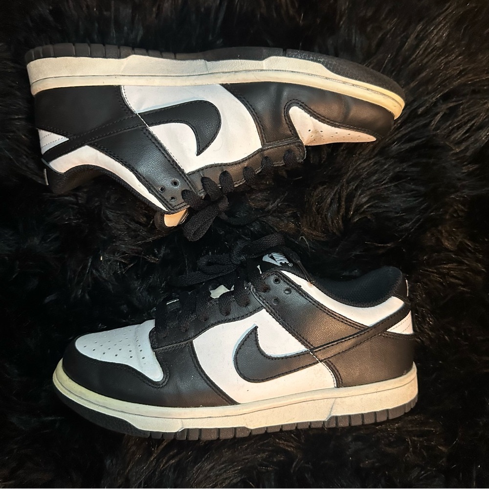 Nike Dunk Low “Panda”